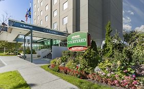 Courtyard By Marriott New York Jfk Airport
